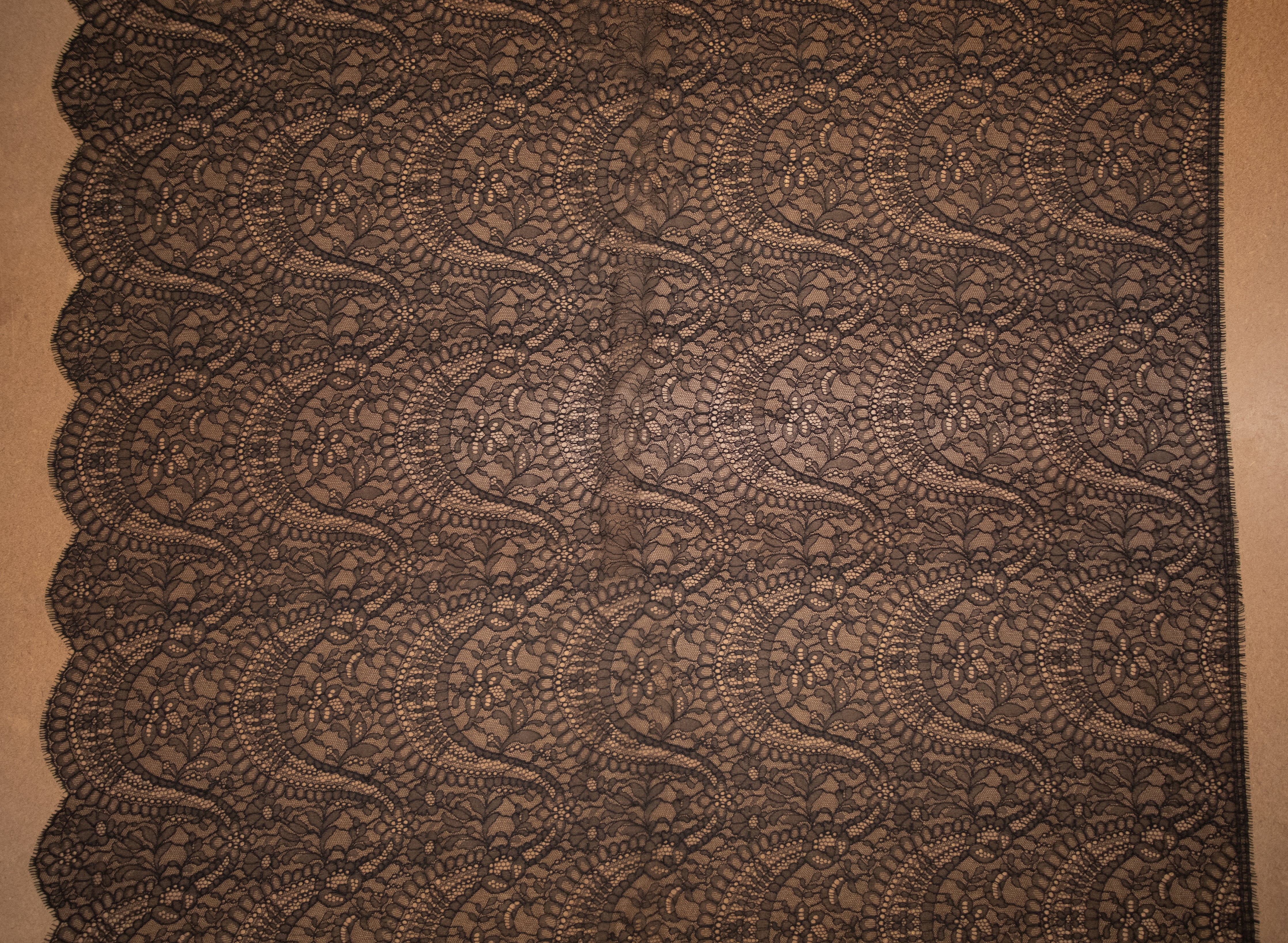 Chantilly Lace in Black, Made in France - Image 4